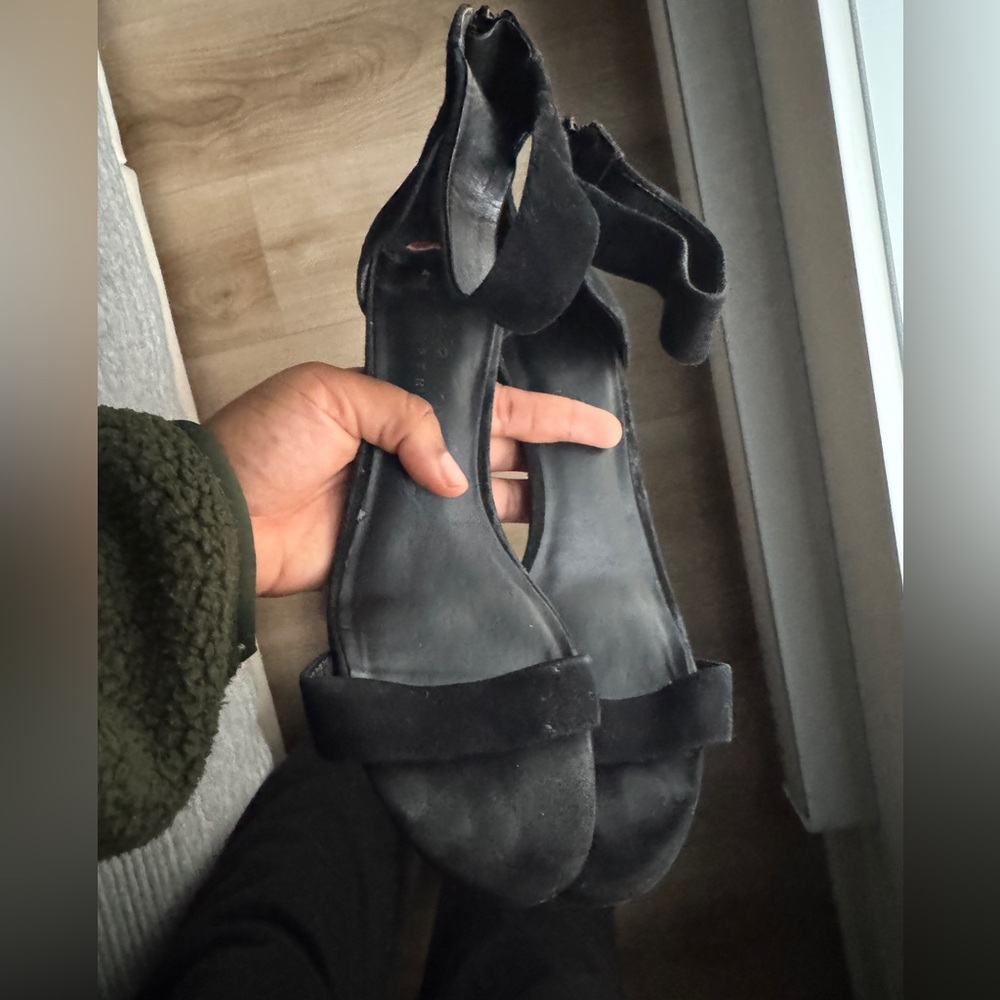 Black heels size 8 1/2 Men = 10W